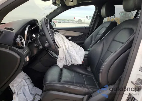 2019 Mercedes-Benz Glc 300 from USA, damaged, VIN WDC0G4JB1KV127553